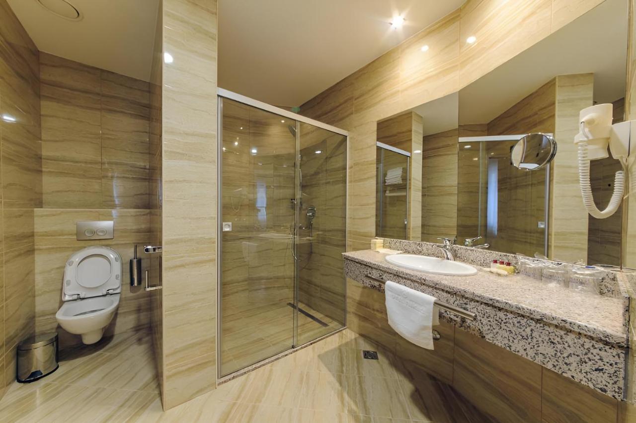 Kings Park Hotel Podgorica Eksteriør billede