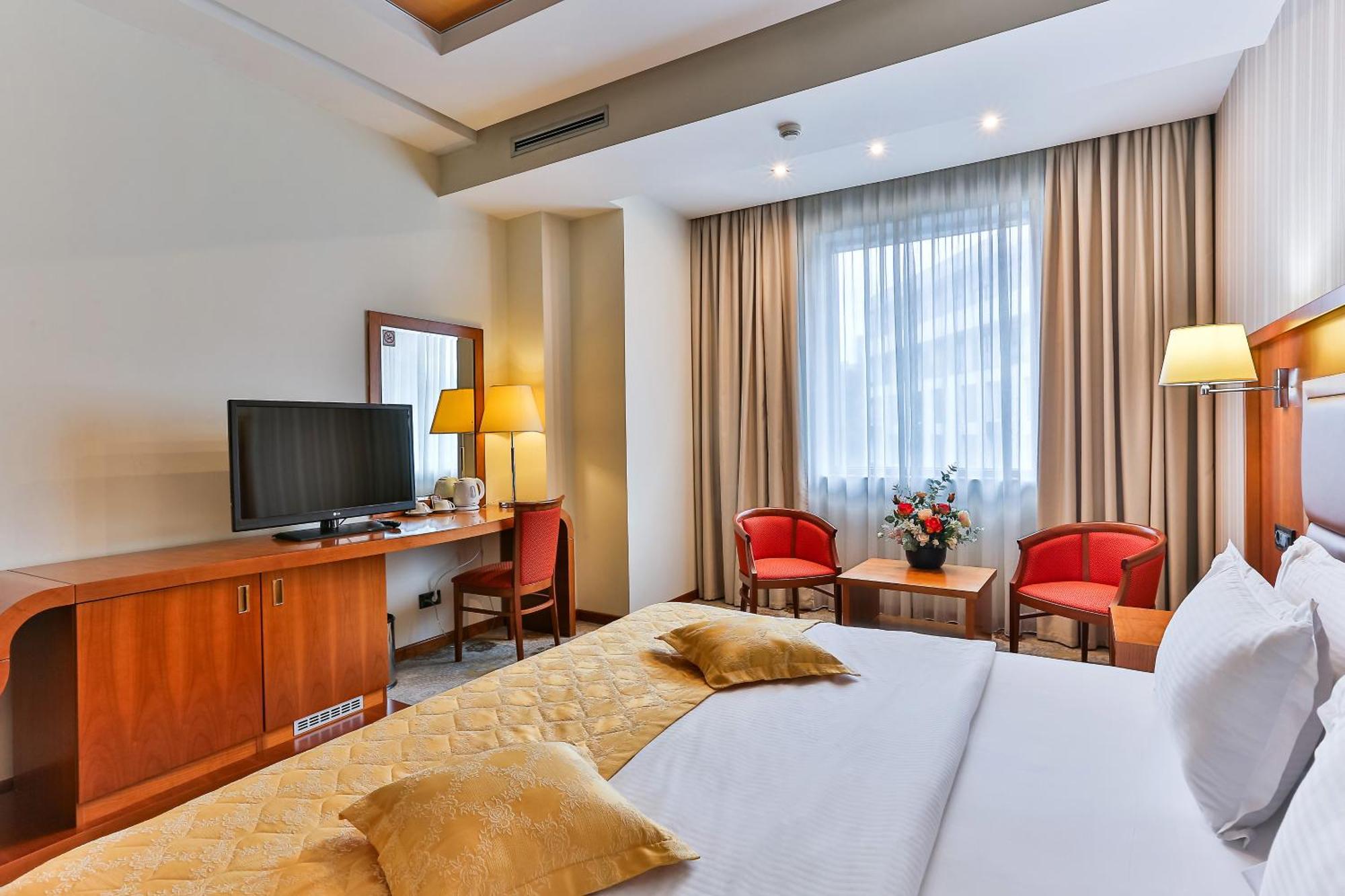 Kings Park Hotel Podgorica Eksteriør billede