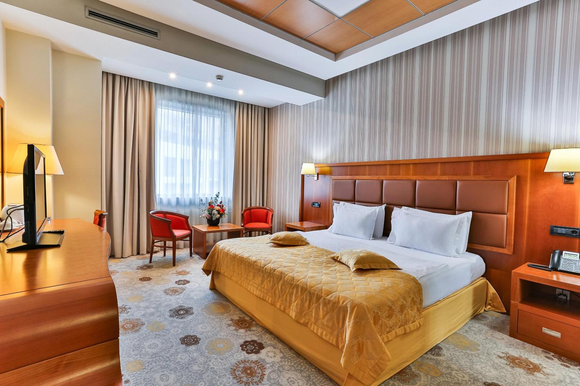 Kings Park Hotel Podgorica Eksteriør billede