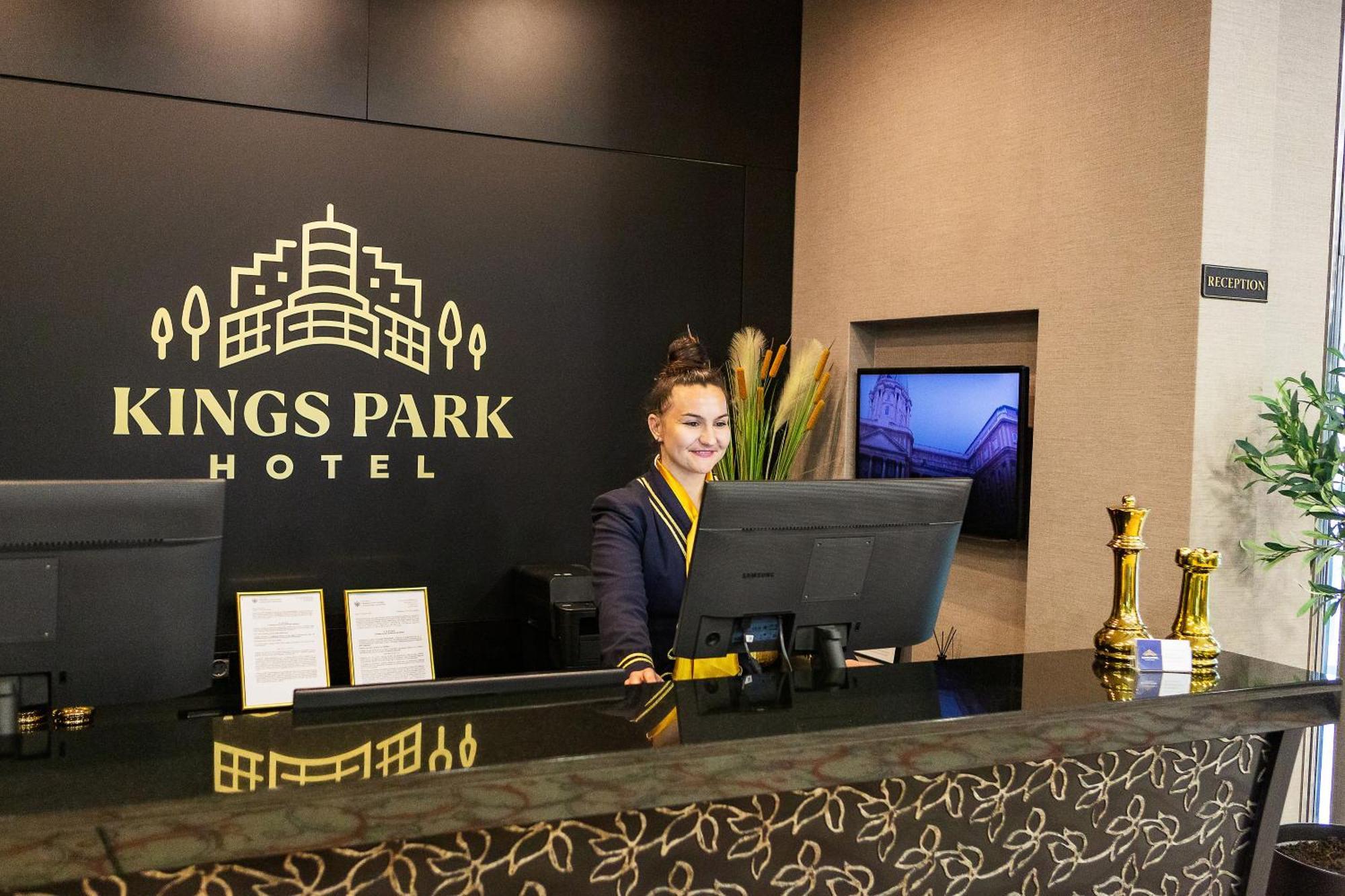 Kings Park Hotel Podgorica Eksteriør billede