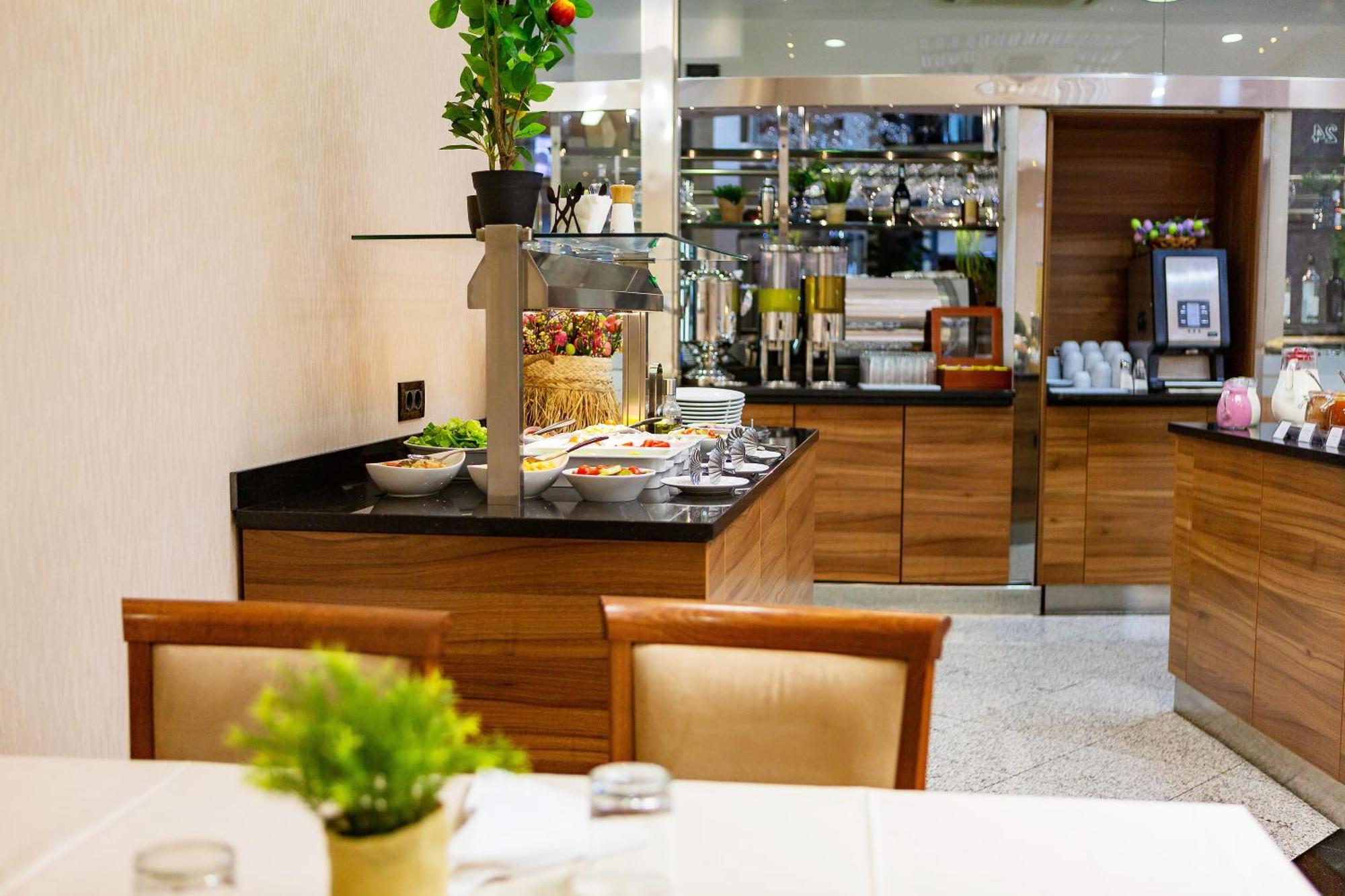 Kings Park Hotel Podgorica Eksteriør billede
