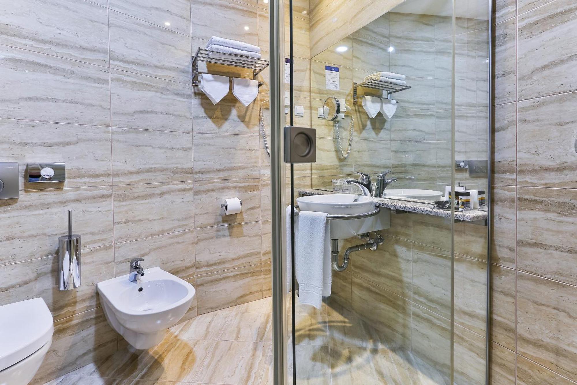 Kings Park Hotel Podgorica Eksteriør billede
