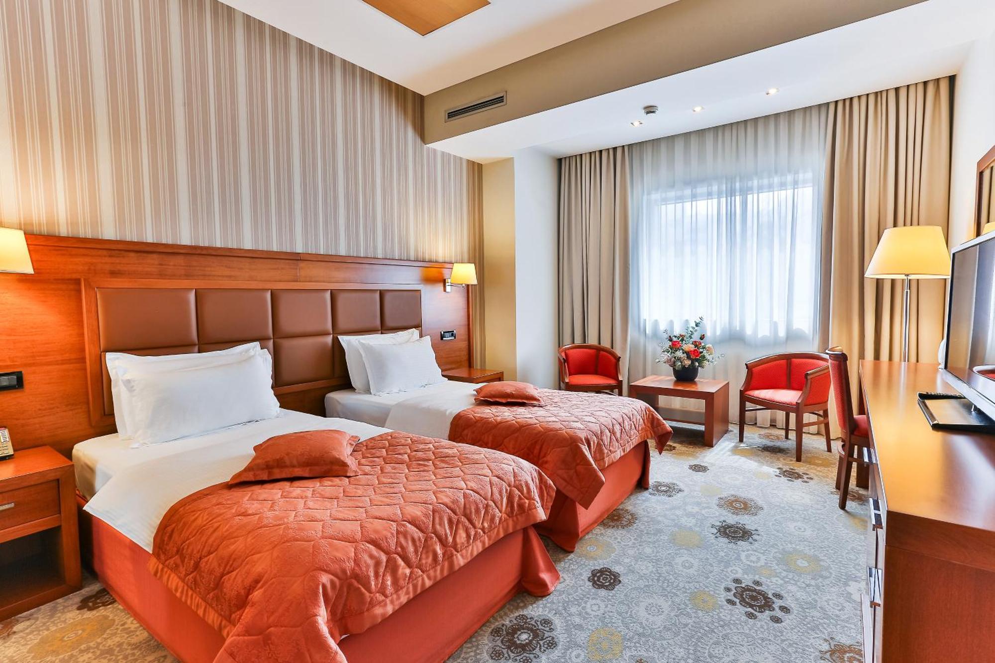 Kings Park Hotel Podgorica Eksteriør billede
